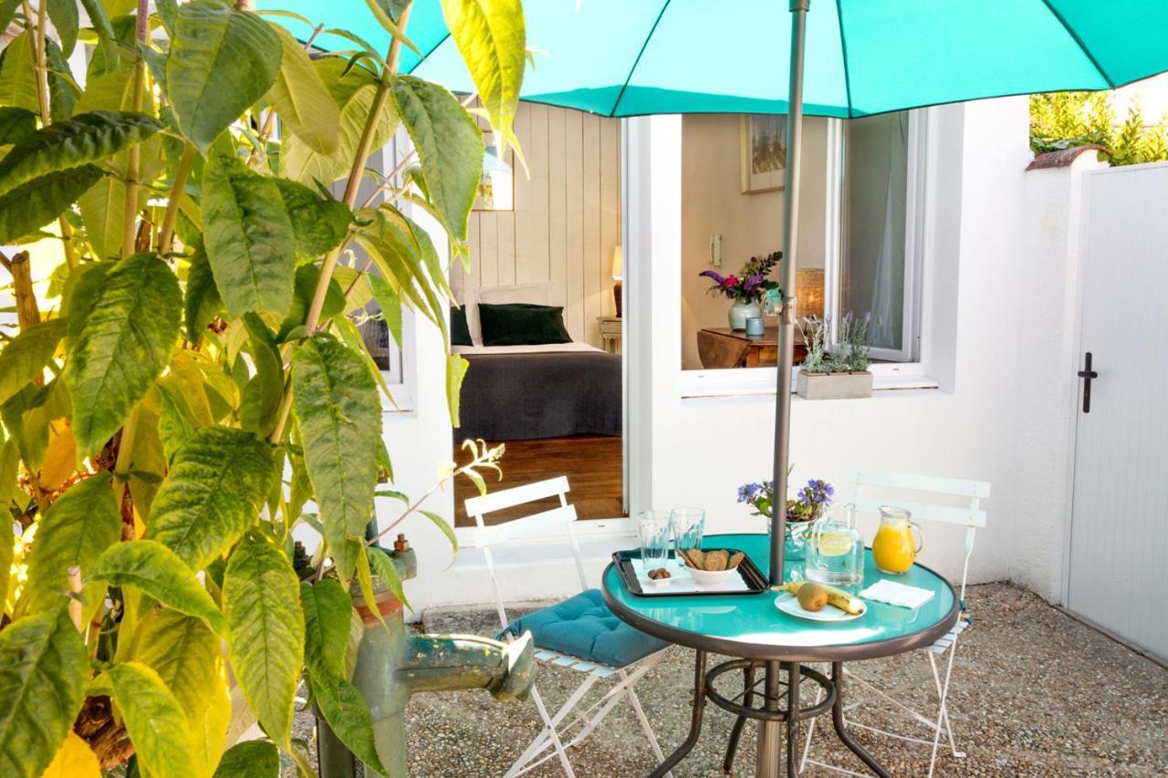 Bed and Breakfast La Venelle De Jericho Ла-Рошель Экстерьер фото